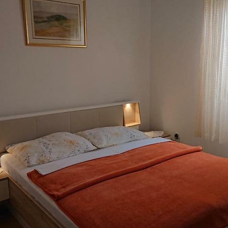 Appartamento Apartman Ivanka Vir Esterno foto