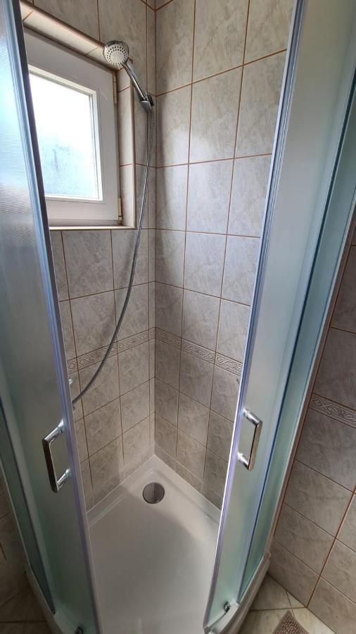 Appartamento Apartman Ivanka Vir Esterno foto