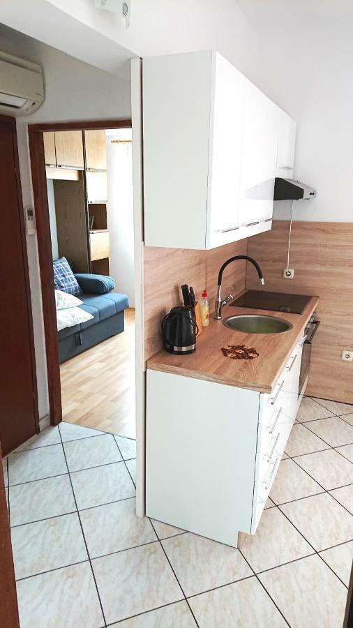 Appartamento Apartman Ivanka Vir Esterno foto